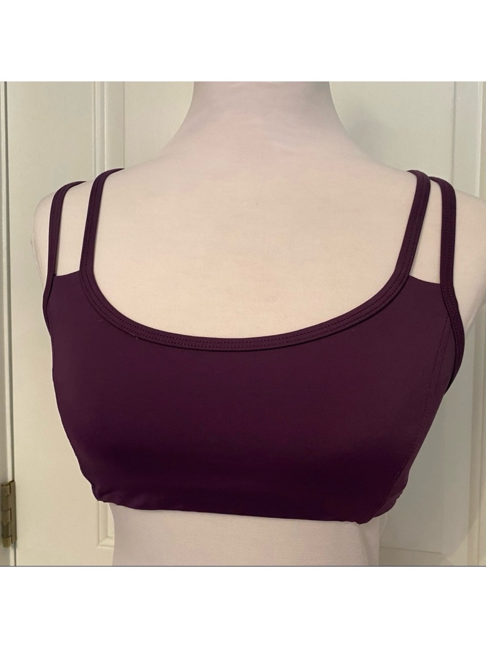 ONZIE TOP CROPPED BRALETTE PURPLE STRETCH SHORT CRISS CROSS STRAP SIZE S/M